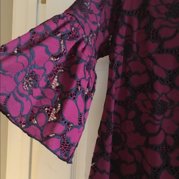 This dress is so pretty. Worn 1 x and dry cleaned. - Picture 2 of 3